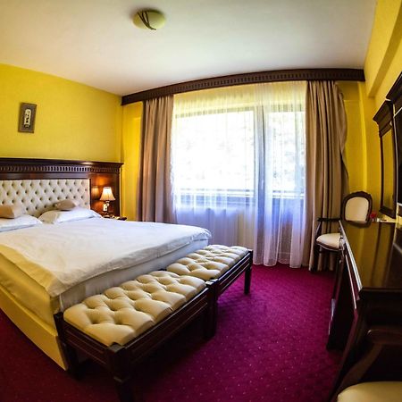 Hotel Trei Brazi Băile Olăneşti Zewnętrze zdjęcie