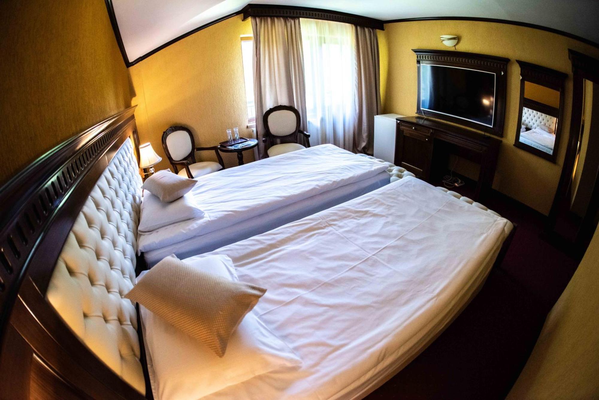 Hotel Trei Brazi Băile Olăneşti Zewnętrze zdjęcie