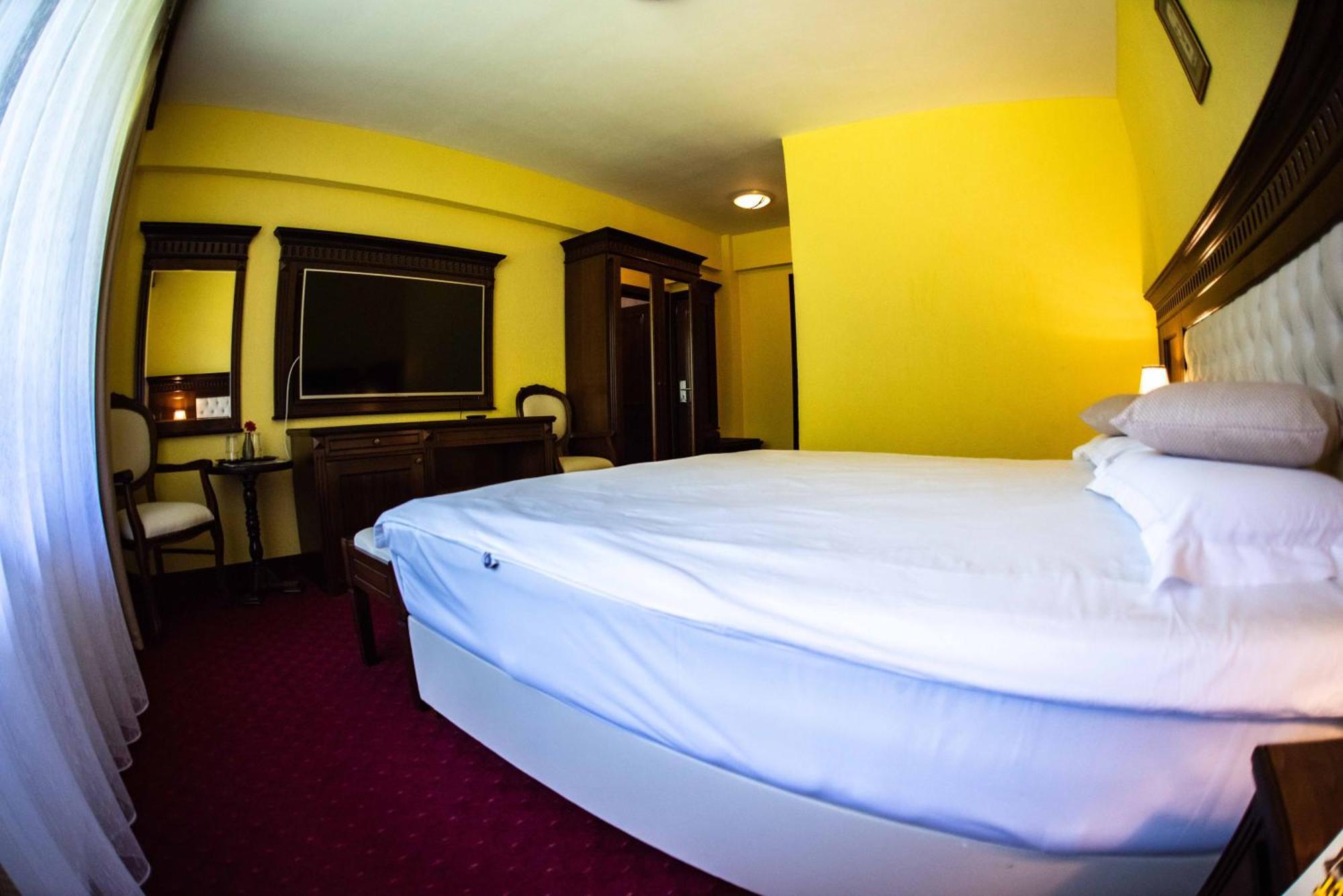 Hotel Trei Brazi Băile Olăneşti Zewnętrze zdjęcie