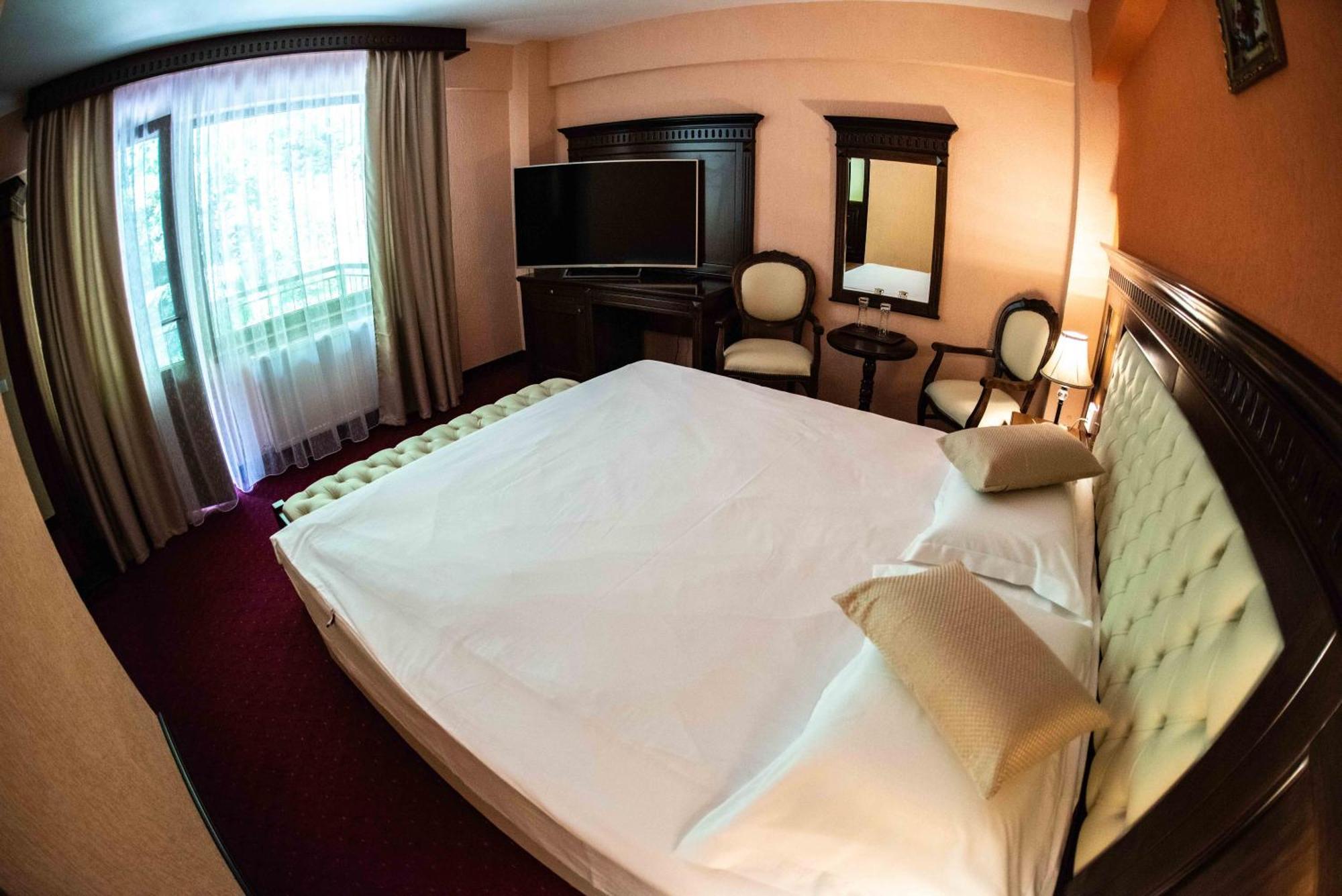 Hotel Trei Brazi Băile Olăneşti Zewnętrze zdjęcie