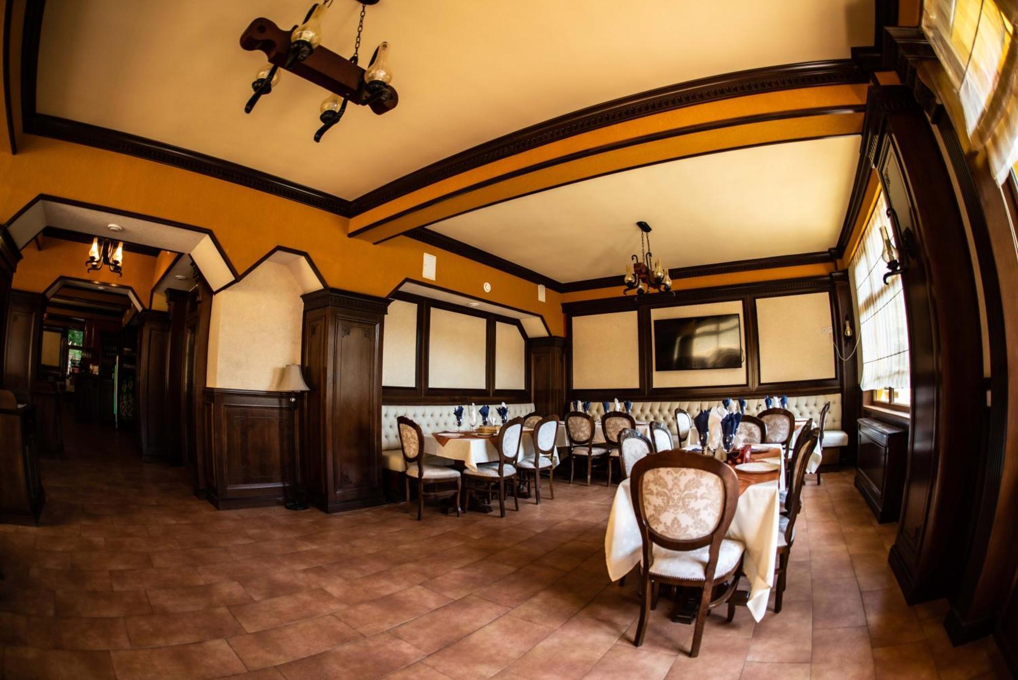 Hotel Trei Brazi Băile Olăneşti Zewnętrze zdjęcie